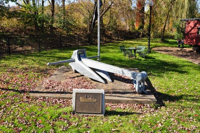 Riverfront Park Memorial or Statue Area